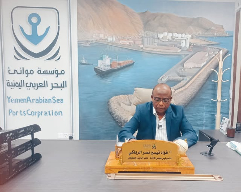 الرباكي: ميناء المكلا يعمل بوتيرة اعتيادية وحركة ملاحية وتجارية مستقرة